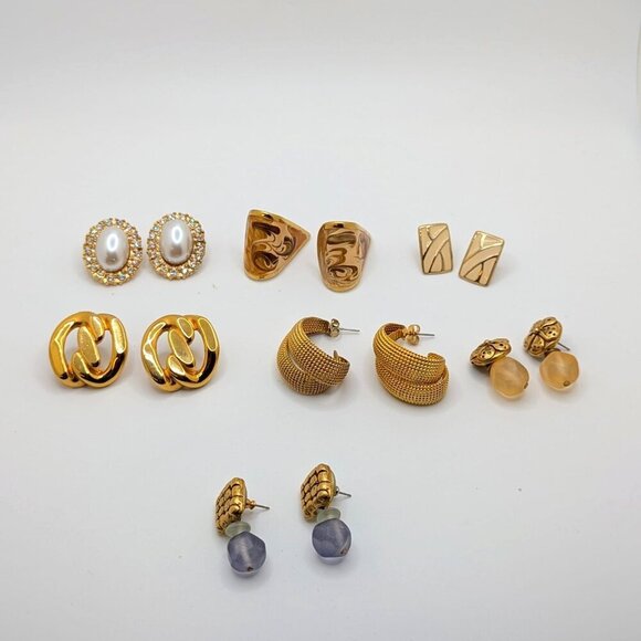 Vintage Earrings Stud Pierced Chunky Bold Statement Gold Tone Mix Lot of 7 - Picture 1 of 12